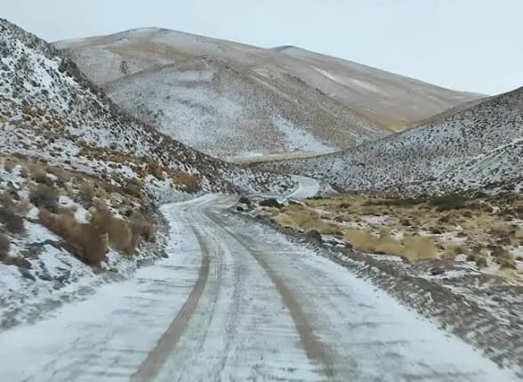 Alerta por viento y nieve: esperan ráfagas superiores a 120 km/h en la cordillera