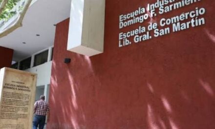 “El derecho de los chicos a estudiar está siendo afectado”: padres de colegios preuniversitarios irán a la Justicia Federal