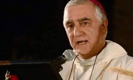 «La muerte no nos paraliza»: el fuerte mensaje del arzobispo en homenaje a los cuatro servidores públicos