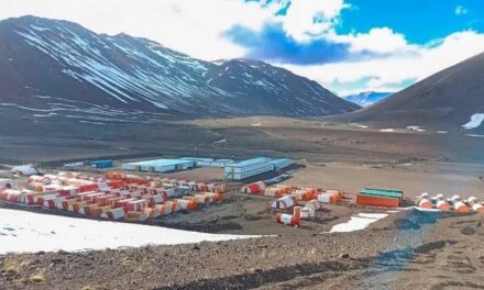 Los Azules busca US$4.000 millones y prepara el salto definitivo hacia la construcción