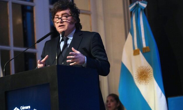 La confianza en el Gobierno repuntó en agosto, pero marcó su promedio más bajo durante la gestión Milei
