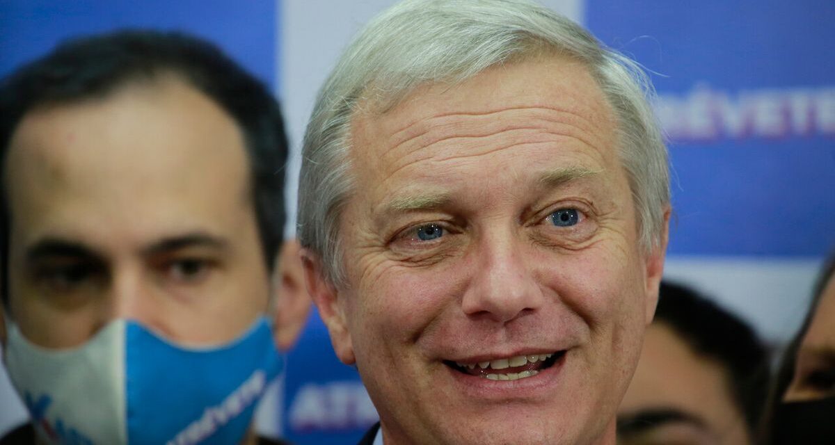 Chile aprobó la mega reforma económica de José Antonio Kast, pero su entrada en vigor enfrenta nuevos obstáculos