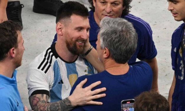 El duelo de Lionel Messi tras la muerte de su padre: se quedó en el país sin fecha de regreso a las canchas
