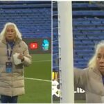 Previo al Rosario Central vs Corinthians, una mujer roció agua bendita en los arcos