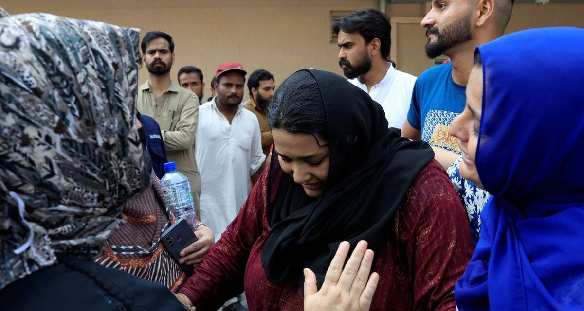 15 bebés murieron tras el incendio de un hospital de Islamabad