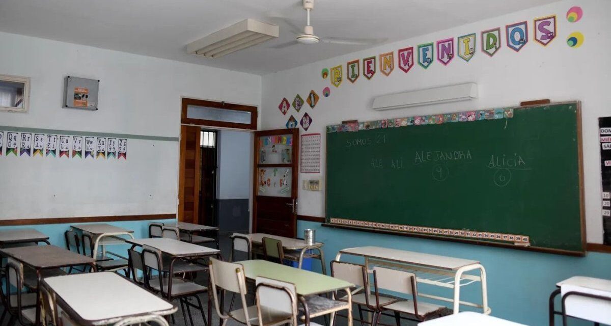 El Gobierno recordó que la educación es un servicio esencial y anunció sanciones