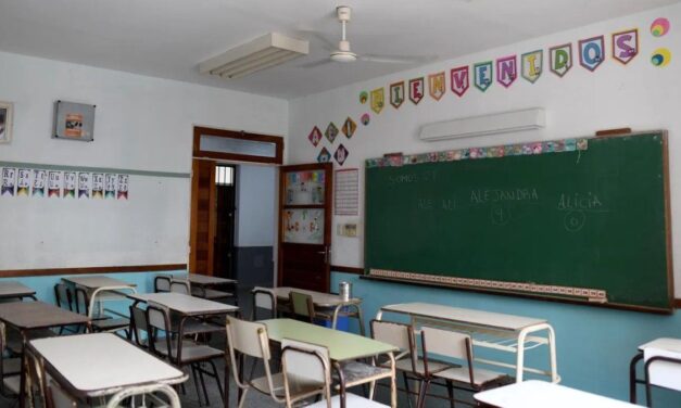 El Gobierno recordó que la educación es un servicio esencial y anunció sanciones