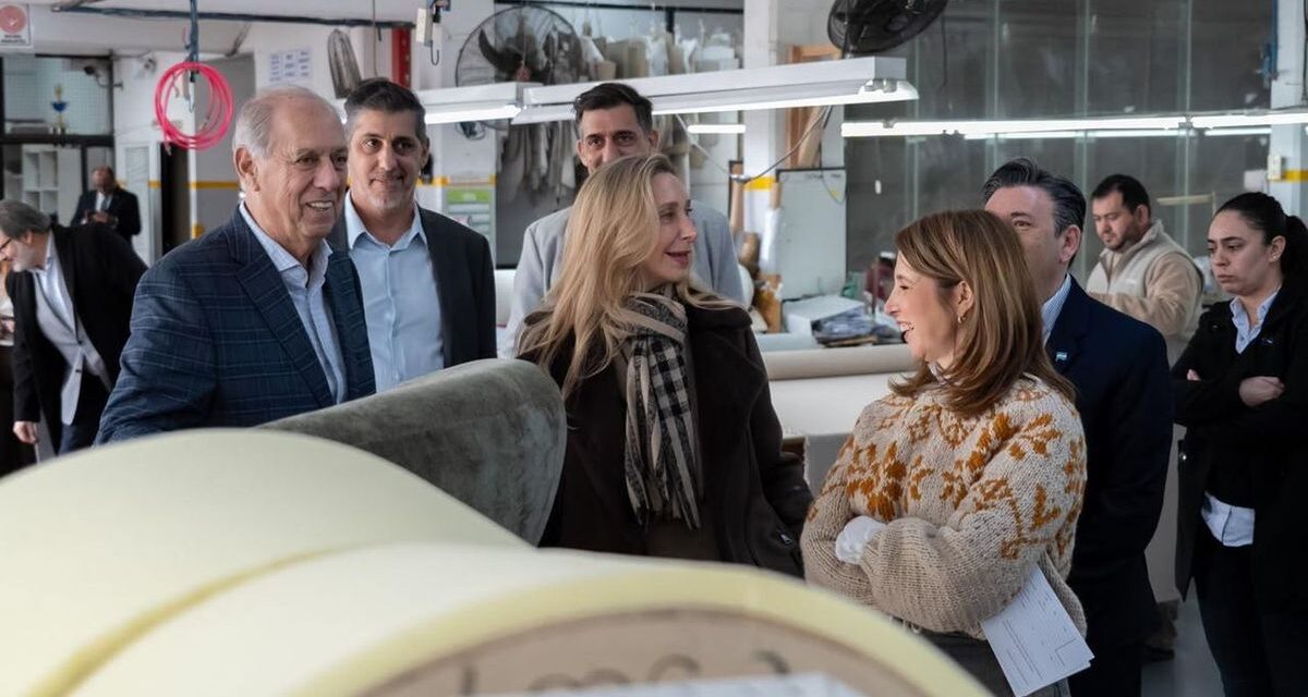 En plan opositor, Karina Milei se sumó a las recorridas de Pilar Ramírez en CABA y reclamó más desregulación al PRO