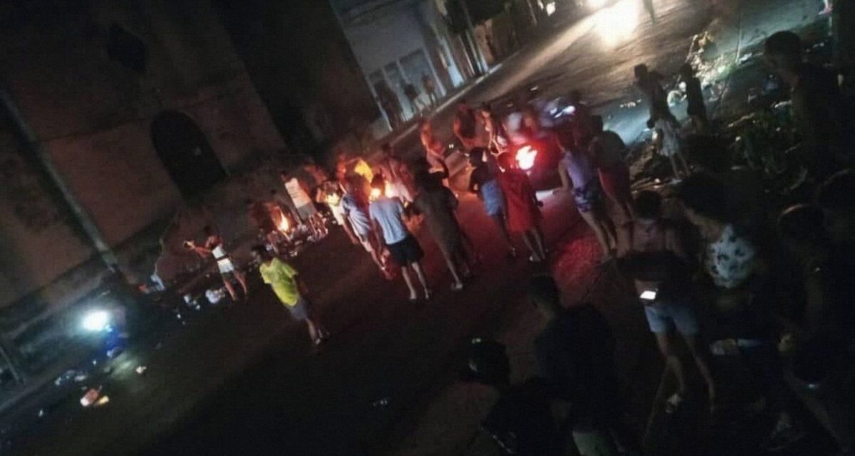 En medio de los apagones, Cuba busca que cada ciudadano produzca su propia energía