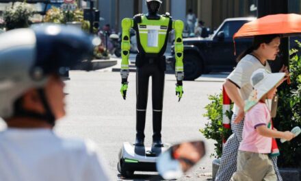 Androides ya patrullan las calles, pero sin poder de detención