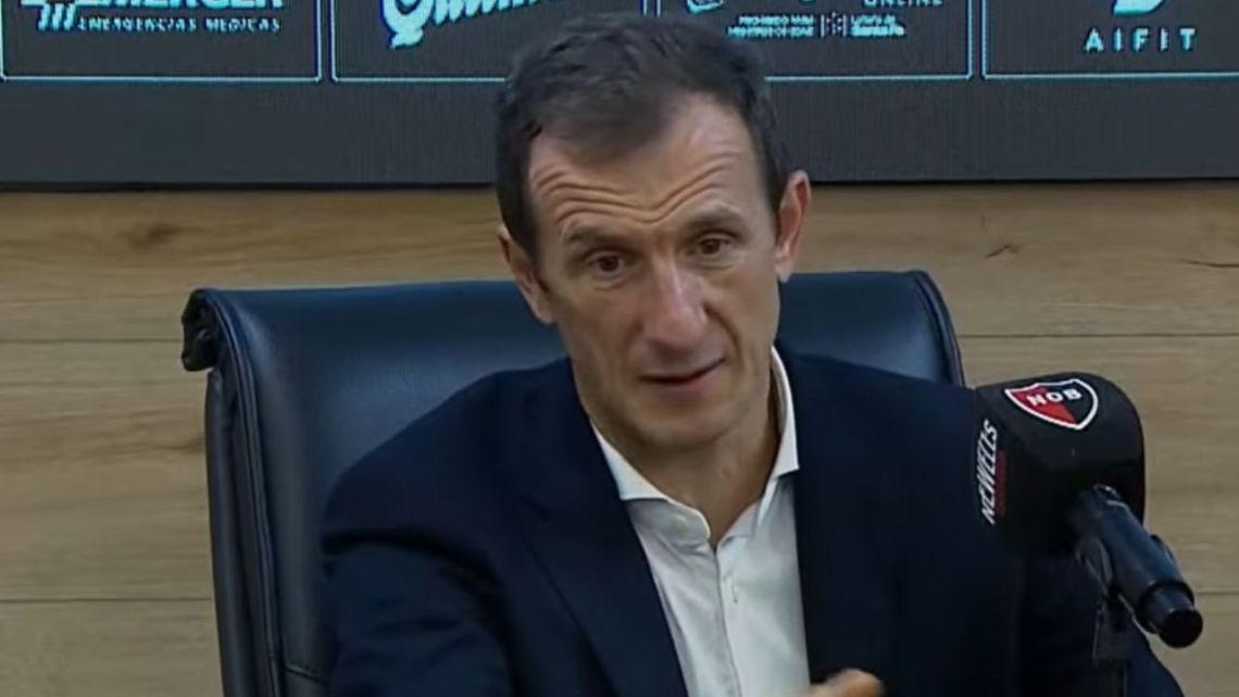 Arruabarrena, tras el empate de Boca: «Cometemos errores tontos que nos cuestan demasiado»