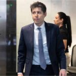 Sam Altman descartó que la inteligencia artificial lleve a trabajar menos horas