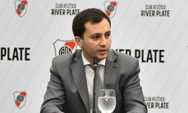 Di Carlo criticó a la AFA por los fallos arbitrales de River: “Somos nosotros contra todos”
