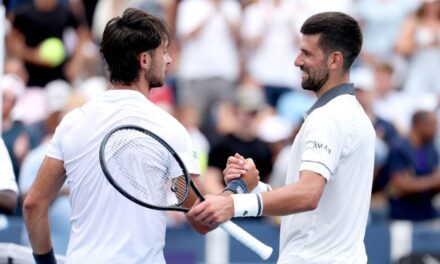 Thiago Tirante le ganó a Djokovic en el Master 1000 de Cincinnati: es el cuarto argentino en vencerlo en 68 partidos