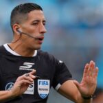 Yael Falcón Pérez dirigirá el Clásico Platense: la AFA confirmó los árbitros de la fecha 5 del Torneo Clausura