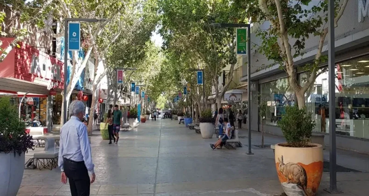 Comerciantes advierten que la luz ya supera al alquiler y reclaman respuestas al EPRE