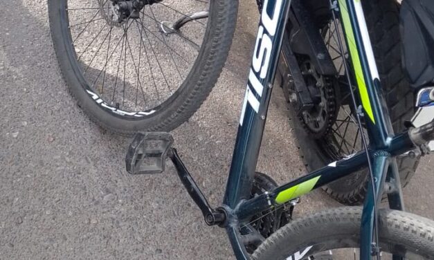 Robó una bicicleta en un club de Capital y lo atraparon minutos después con el rodado