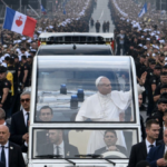 El papa León XIV celebró una misa multitudinaria en París ante 700.000 fieles