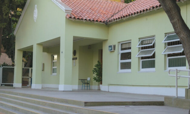 “Vamos a llegar a 41 días de paro”: padres de colegios preuniversitarios advierten por el impacto en los alumnos