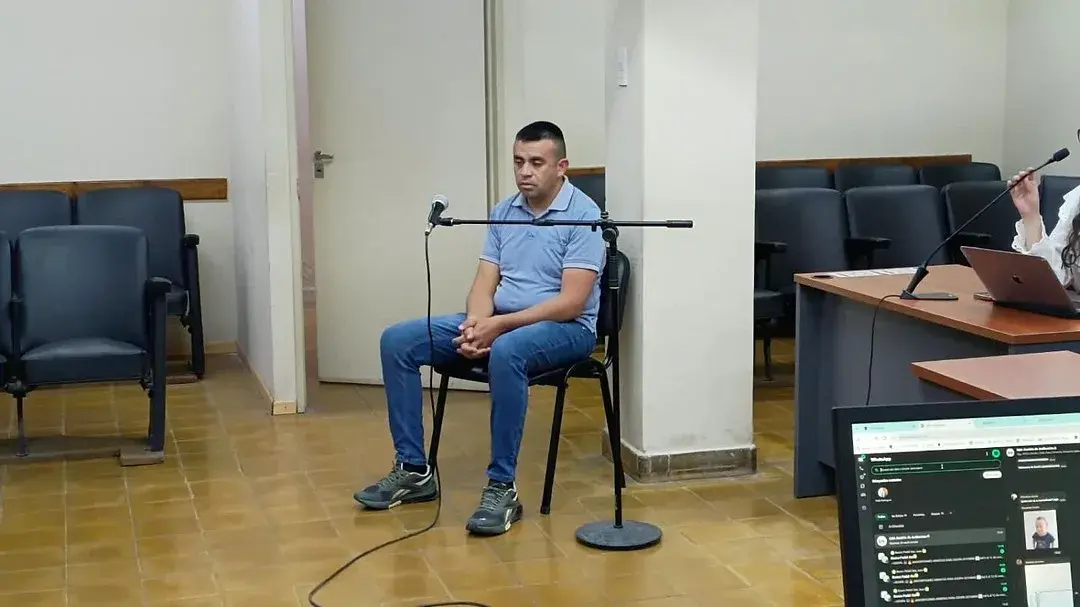 Se entregó un policía que era buscado por la Justicia tras una denuncia de su expareja