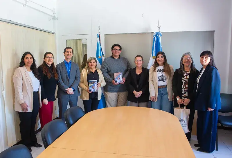 La Legislatura amplía su aporte cultural con una nueva entrega de libros