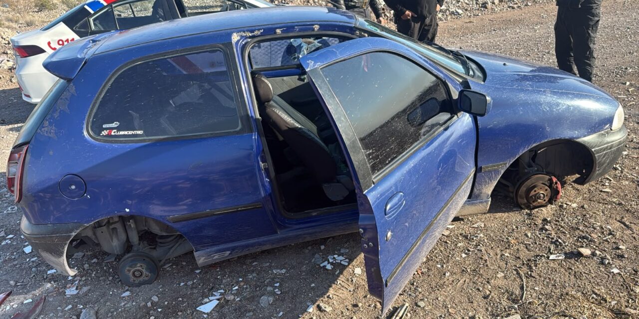 Encontraron sin ruedas y con daños el Fiat Palio que habían robado horas antes