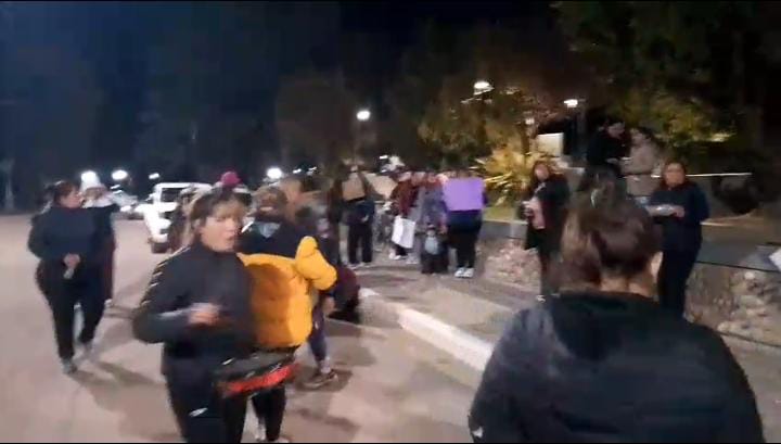 Femicidio en Barreal: vecinos se movilizaron para pedir justicia por Camila