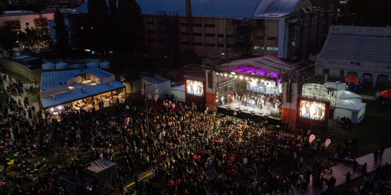 Más de 30 mil personas coparon el Parque de Mayo para recibir la primavera