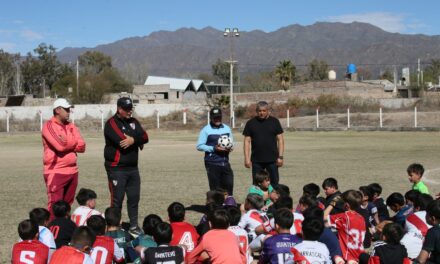 300 jóvenes de Jáchal fueron evaluados por River Plate