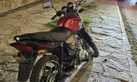 Recuperaron una moto robada y aprehendieron a tres menores durante la madrugada