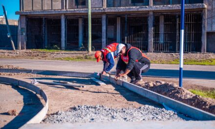Altos de Rivadavia tendrá una nueva plaza y la obra ya superó la mitad de ejecución