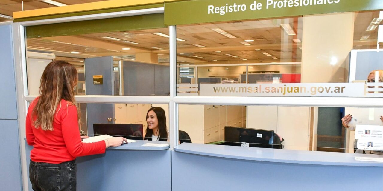 Los profesionales de la salud ya podrán hacer su matriculación de manera online