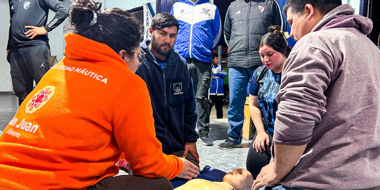 RCP, primeros auxilios y DEA: Capacitaron a clubes de Pocito para responder ante emergencias