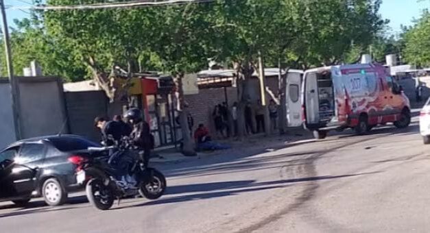 Murió un joven de 23 años tras chocar en moto contra un auto en Caucete