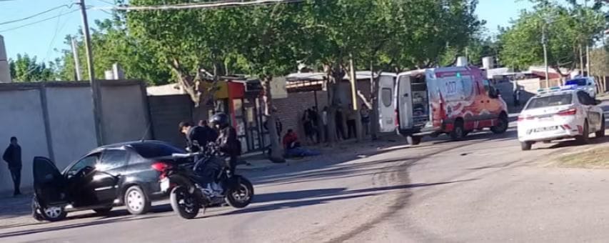 Murió un joven de 23 años tras chocar en moto contra un auto en Caucete