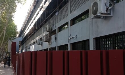 Padres de alumnos de colegios preuniversitarios presentaron un amparo colectivo por los días de paro docente