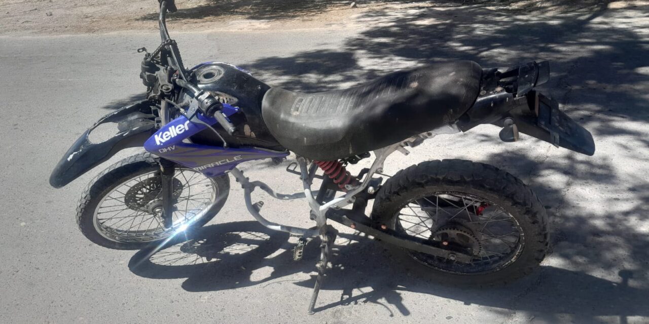 Encontraron una moto robada y desarmada en plena vía pública