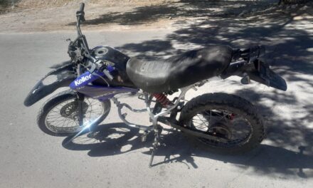 Encontraron una moto robada y desarmada en plena vía pública