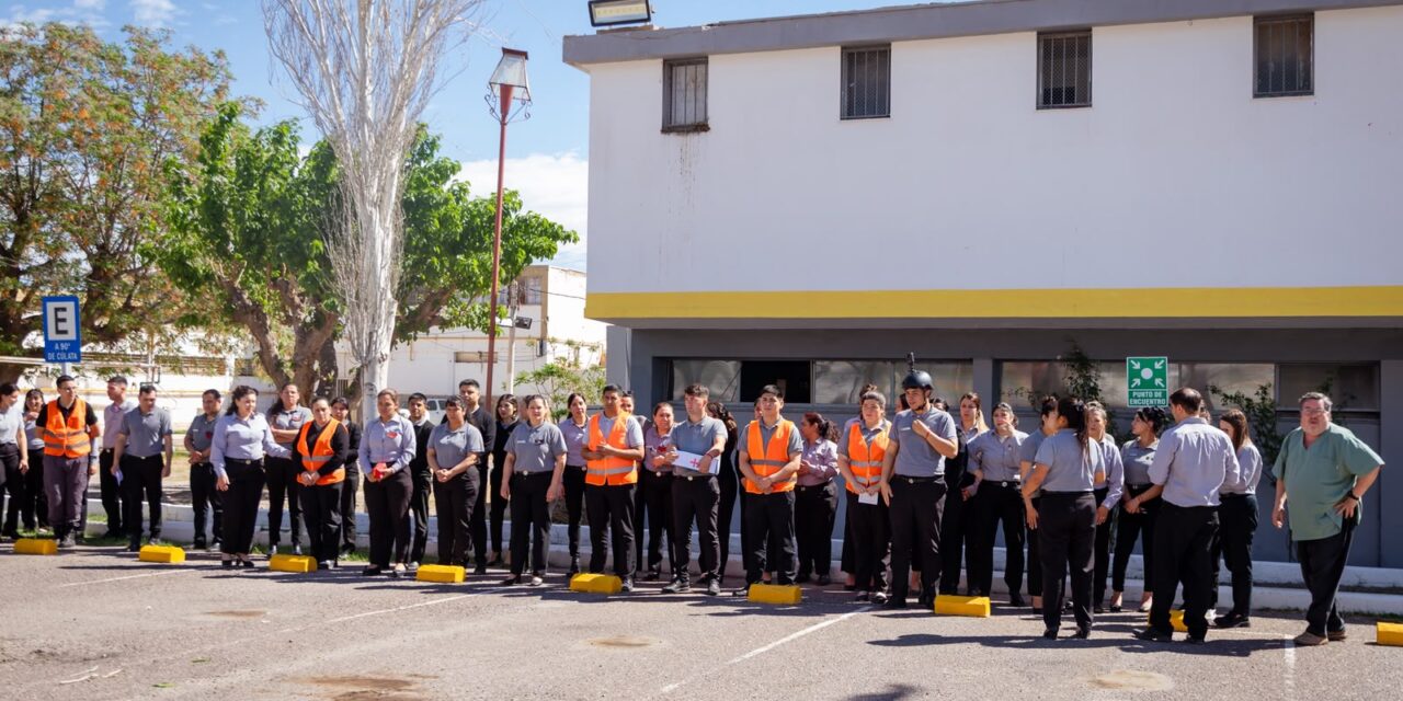 El Servicio Penitenciario puso a prueba a 400 efectivos ante un escenario de sismo e incendio