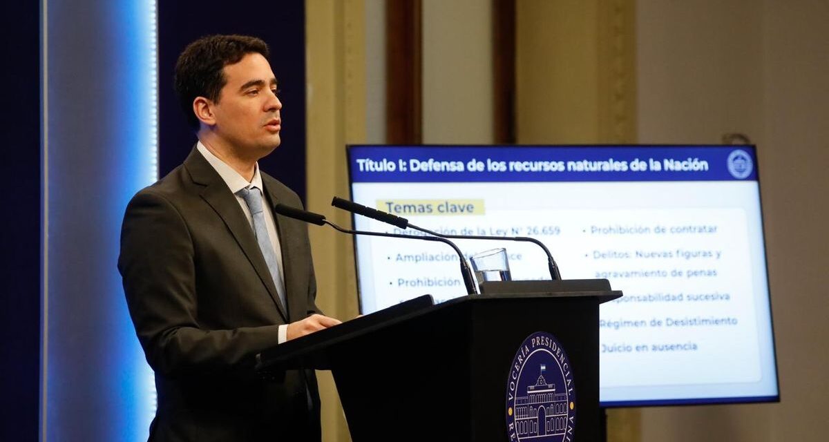 Adrián Ravier defendió el control de fronteras y habló de posibles terroristas entre los expulsados