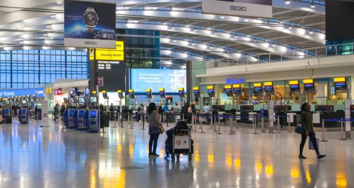 Caos en Reino Unido por un fallo técnico que afectó a nueve aeropuertos