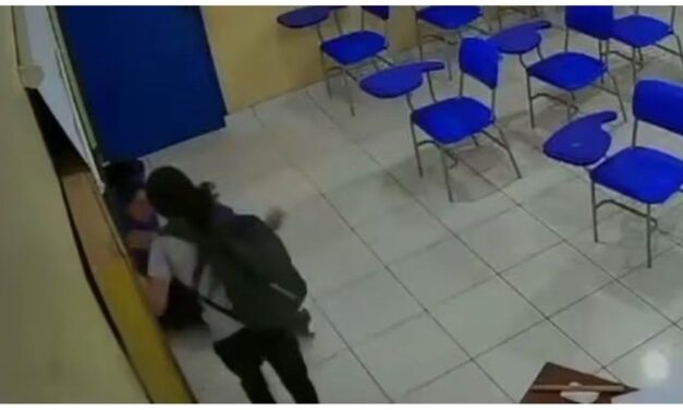 Una alumna apuñaló a su profesora en una escuela de Brasil