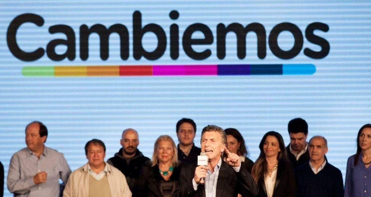 Las lecciones que miran libertarios y peronistas rumbo a 2027