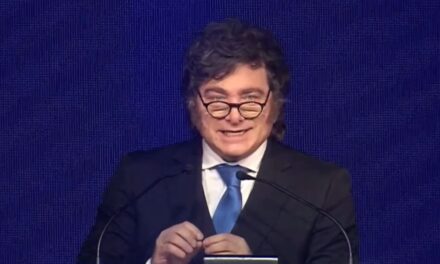 Javier Milei impulsa proyecto para crear empresas sin trabajadores y expertos advierten sobre un plan de impunidad artificial
