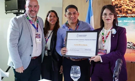 San Juan conquista las miradas del mundo: presente en el certamen Montañas de Fama Mundial 2026