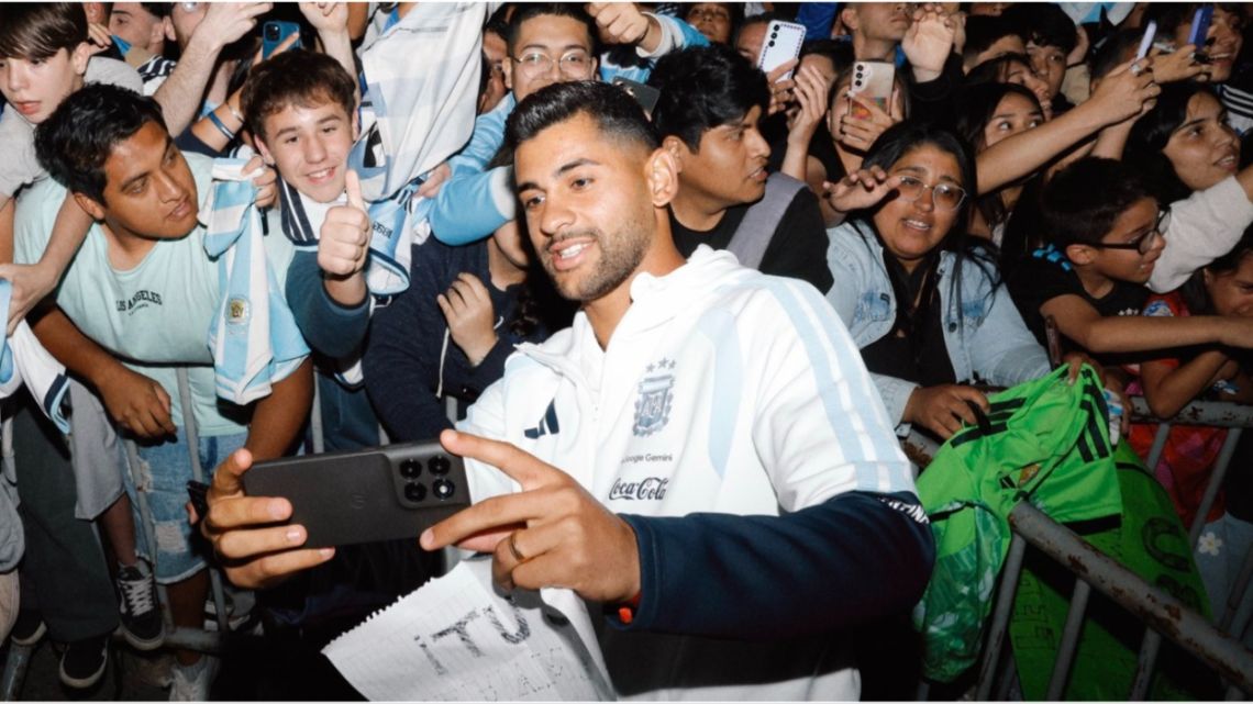 Fiesta en Córdoba: el tremendo recibimiento de los fanáticos a la Selección Argentina