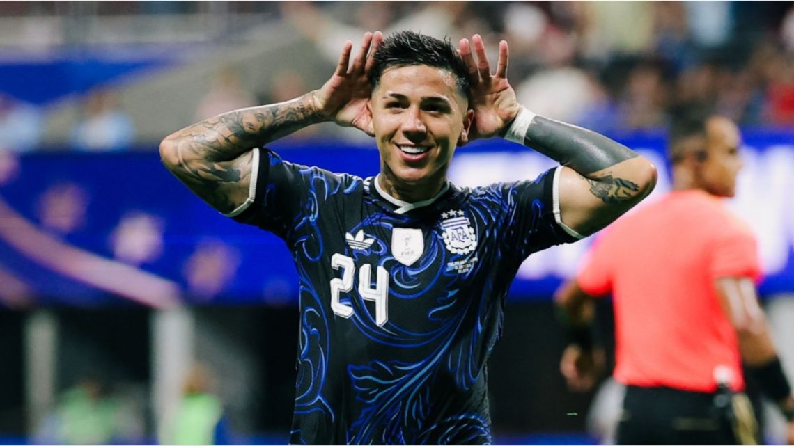 La feroz columna de un periodista inglés contra Enzo Fernández tras su llegada al Manchester City