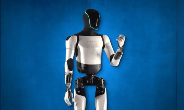 Cuándo debuta Optimus, el robot humanoide