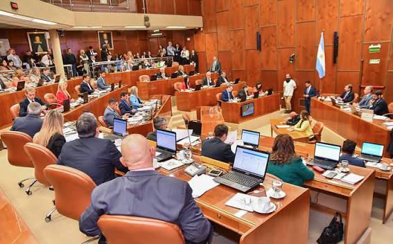 La Legislatura define cuatro cargos judiciales con doce postulantes en carrera
