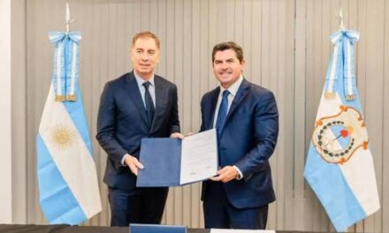Orrego viaja a Buenos Aires para acelerar obras y destrabar gestiones ante Nación